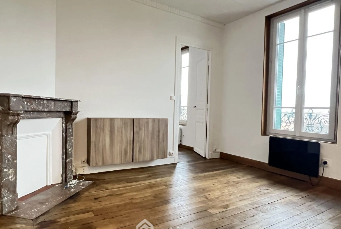 Appartement 2 pièces de 37,62 m² à Choisy-le-Roi, dernier étage avec jardin partagé 