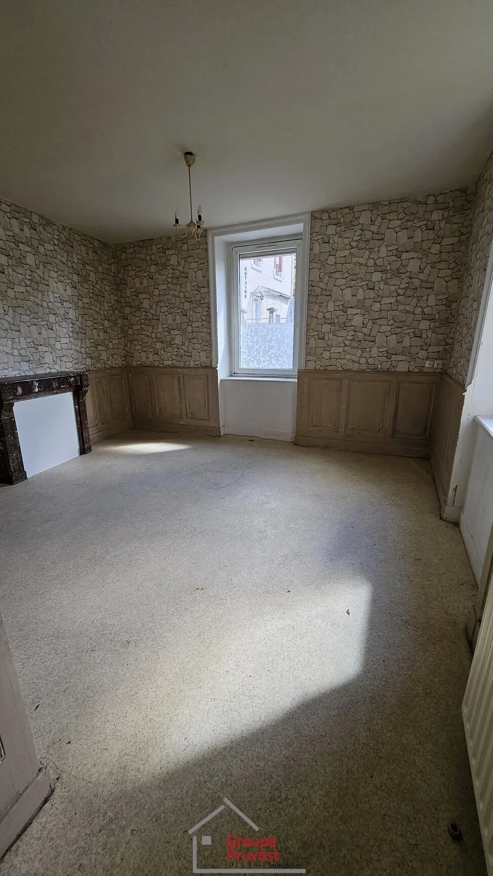 Maison de village à Panissières - Rénovation à prévoir, 85m², cœur de ville 