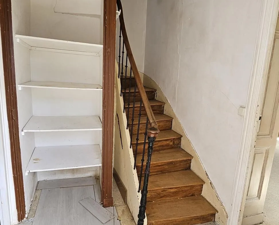 Maison de village à Panissières - Rénovation à prévoir, 85m², cœur de ville 