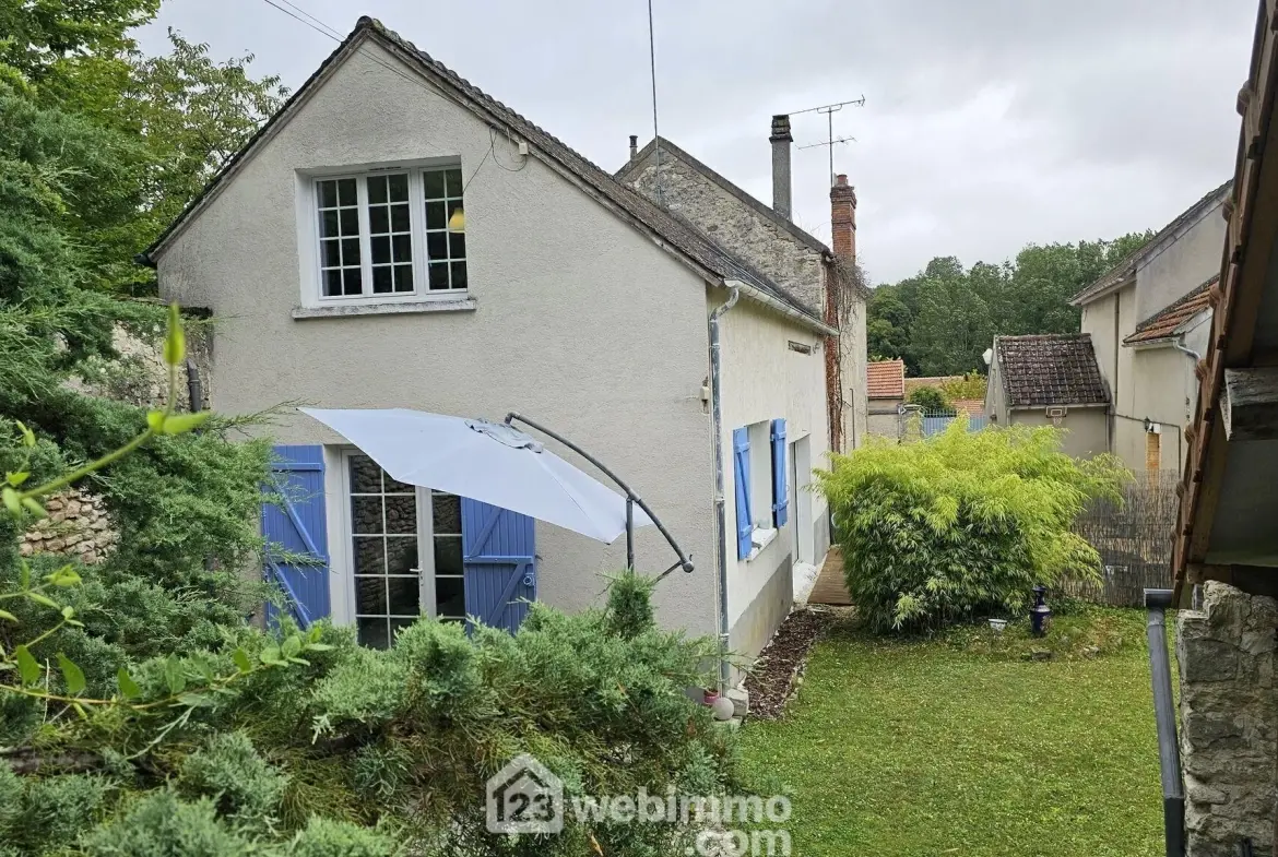 Maison rénovée de 102 m² avec jardin à Milly-la-Forêt proche gare 