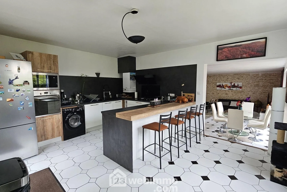 Maison rénovée de 102 m² avec jardin à Milly-la-Forêt proche gare 