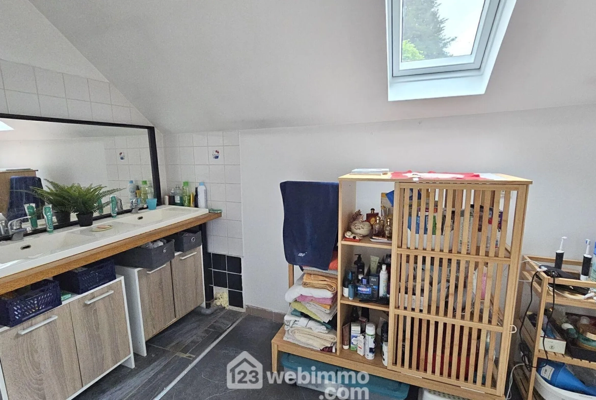 Maison rénovée de 102 m² avec jardin à Milly-la-Forêt proche gare 