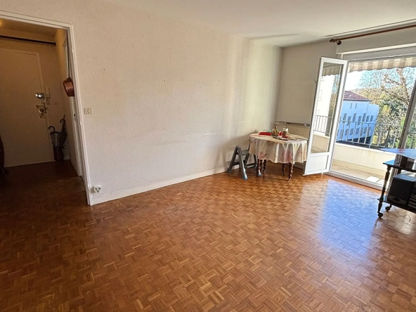 Appartement 3 pièces de 70 m² à Anglet Bernain avec balcon et cave