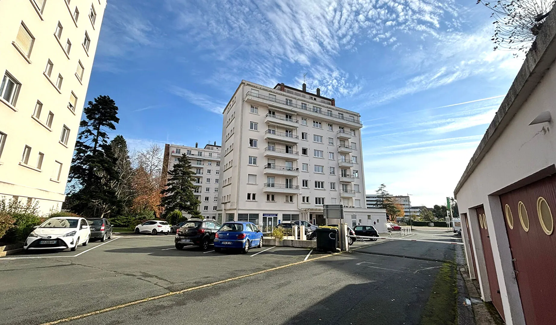 Appartement 3 pièces de 70 m² à Anglet Bernain avec balcon et cave 