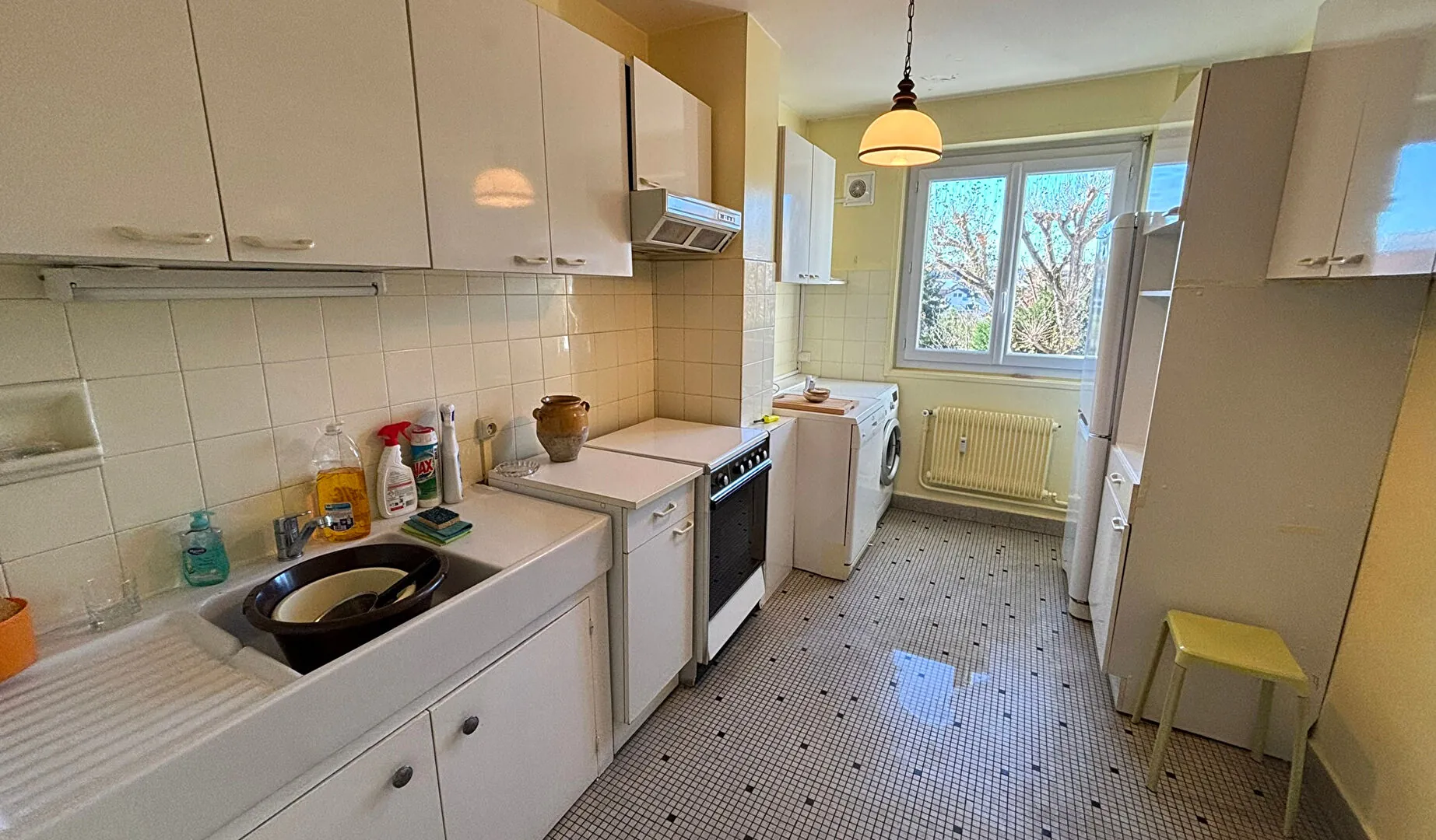 Appartement 3 pièces de 70 m² à Anglet Bernain avec balcon et cave 