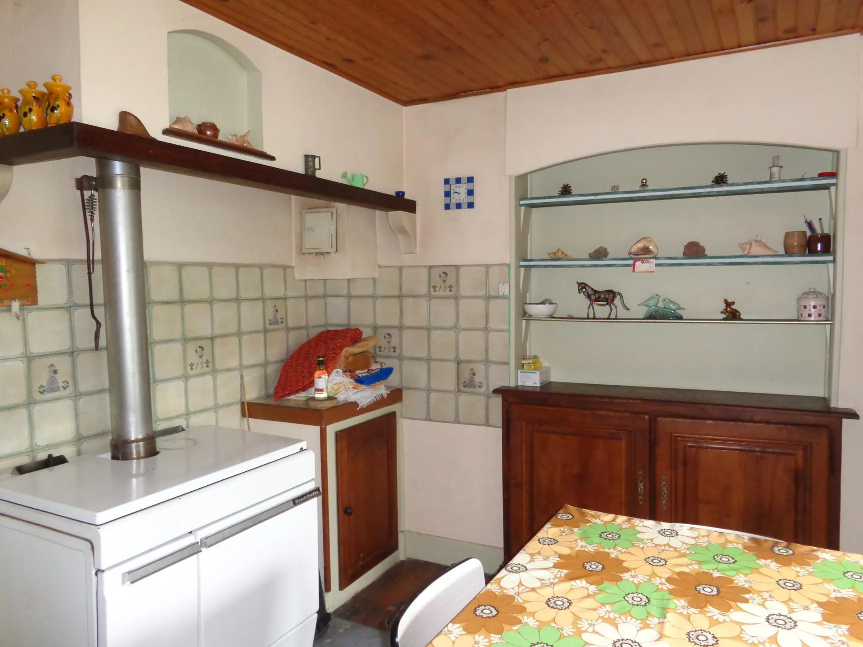 Maison de campagne à Lamure-sur-Azergues - Maison en pierre avec terrain et potentiel 