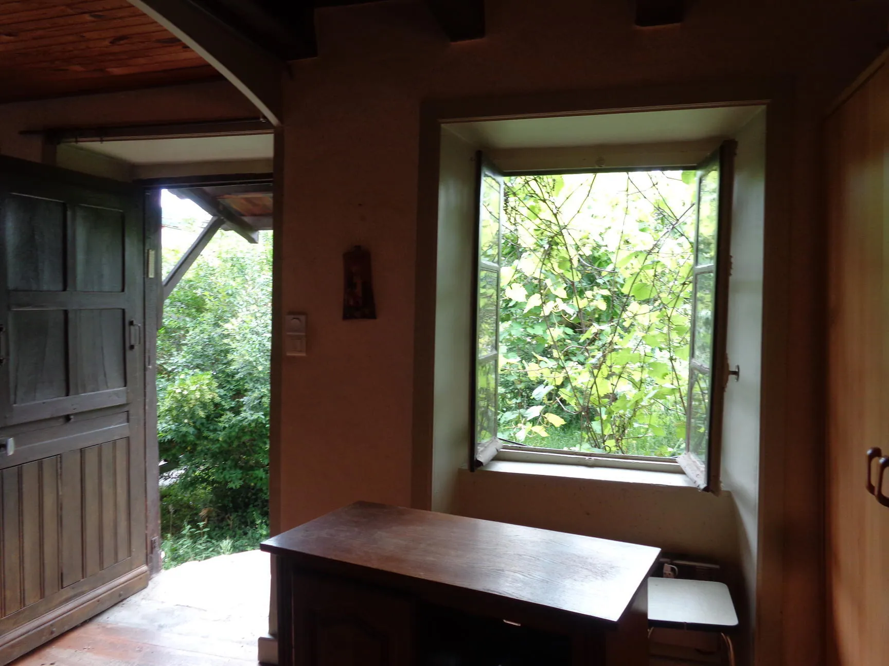 Maison de campagne à Lamure-sur-Azergues - Maison en pierre avec terrain et potentiel 