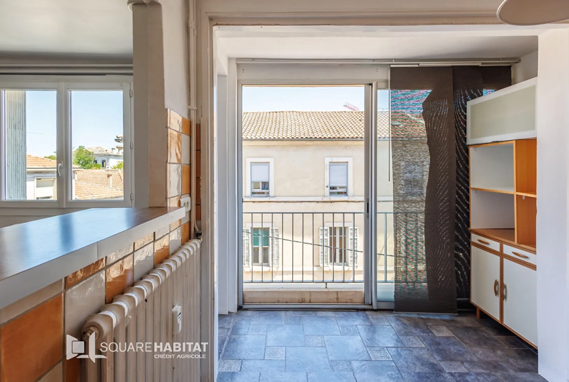 Charmant appartement 2 pièces à Cavaillon avec balcon et cave – idéalement situé 