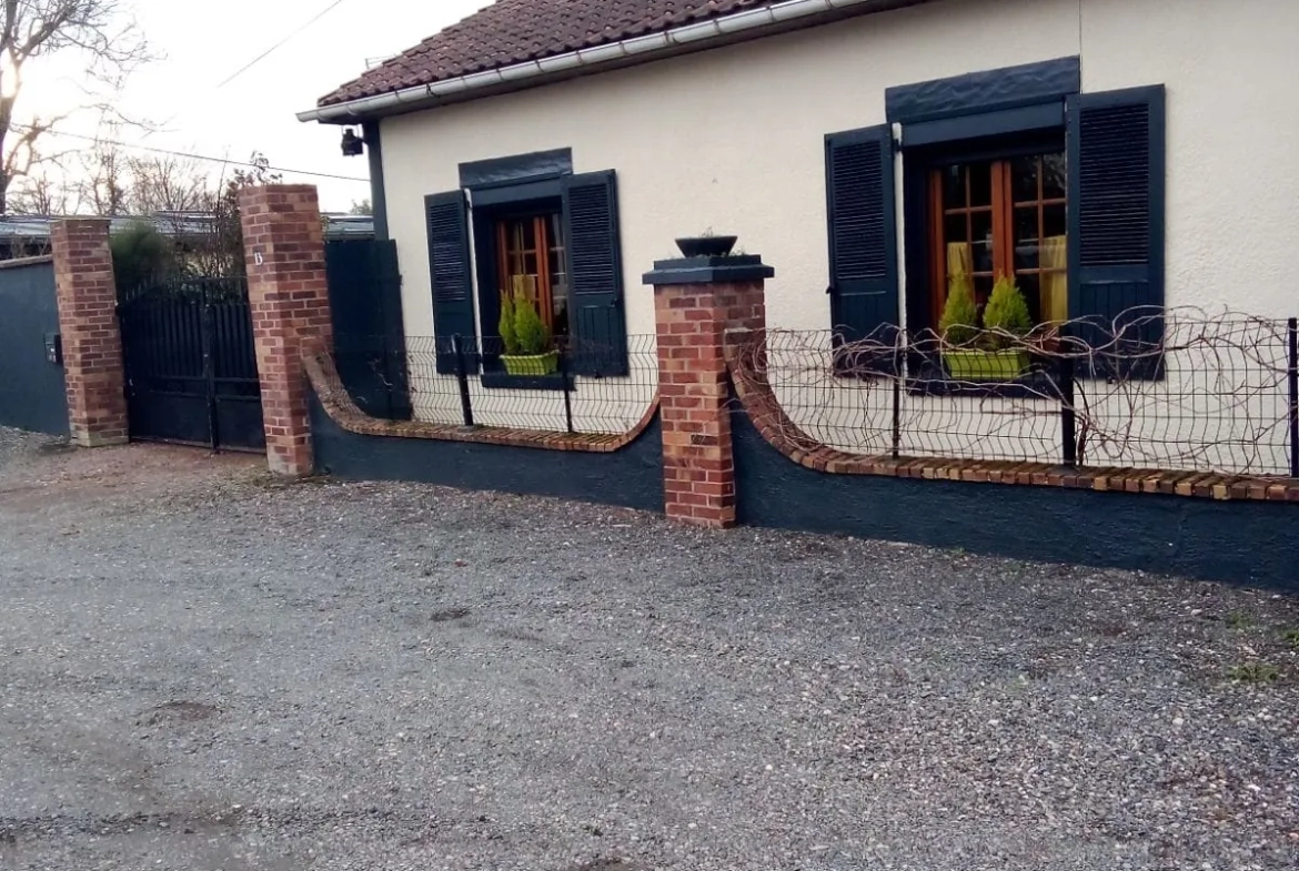 Deux maisons de plain-pied avec jardin et garage à Moreuil 80110 