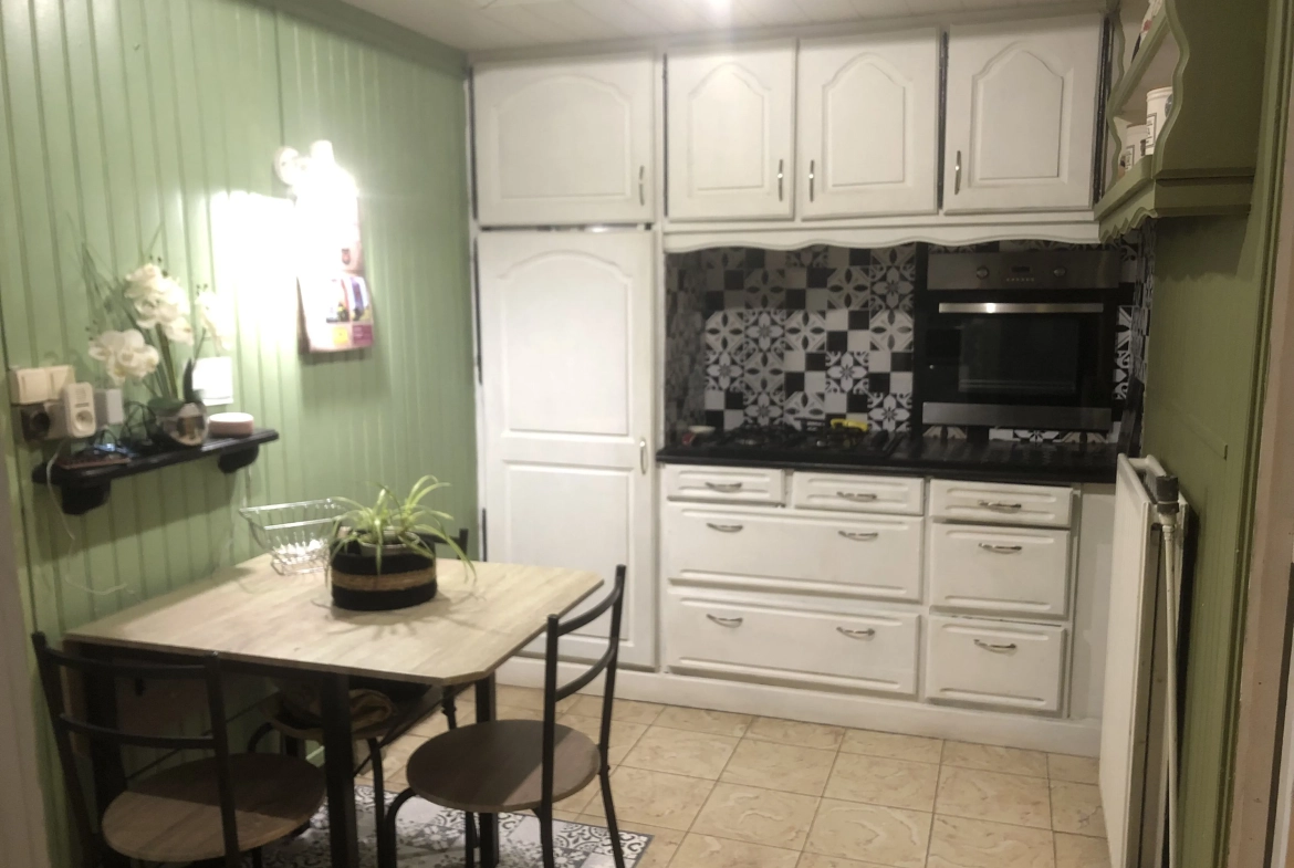 Deux maisons de plain-pied avec jardin et garage à Moreuil 80110 