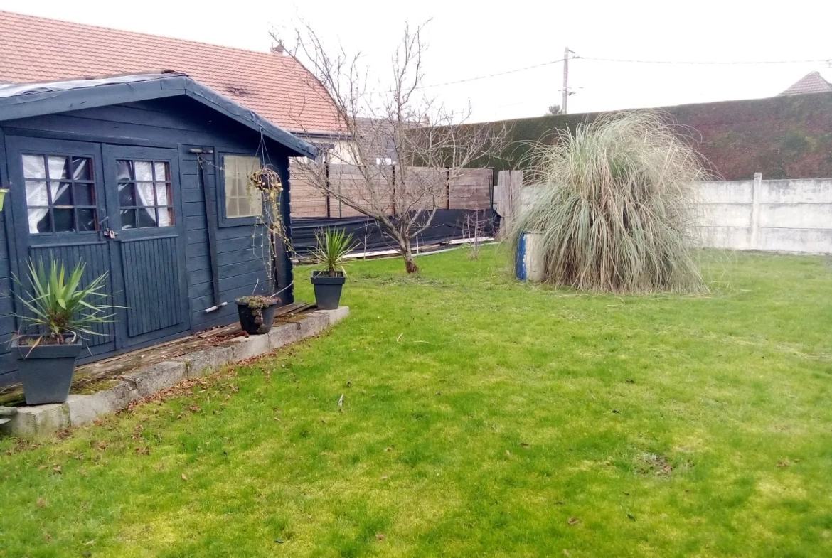 Deux maisons de plain-pied avec jardin et garage à Moreuil 80110 