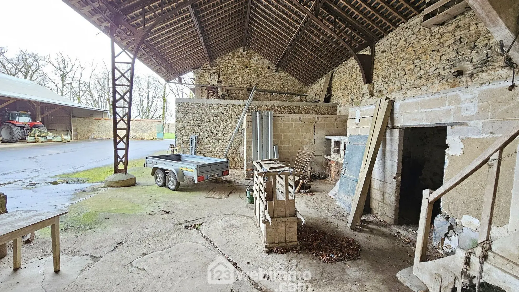 Belle bâtisse de 264 m² à rénover au cœur du château de Rumont, La Chapelle-la-Reine 