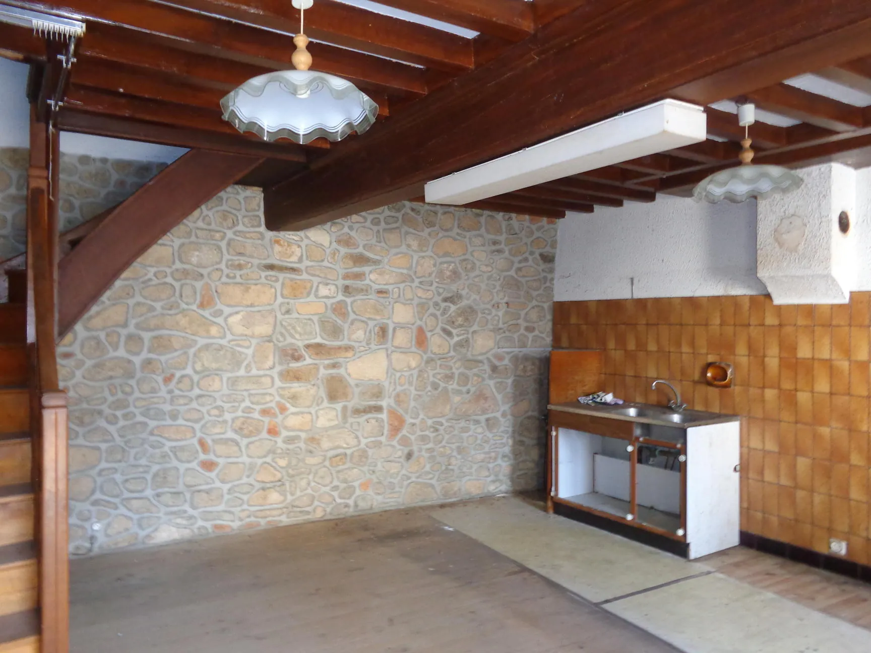 Maison à rénover avec terrain à Grandris - Investissement idéal 