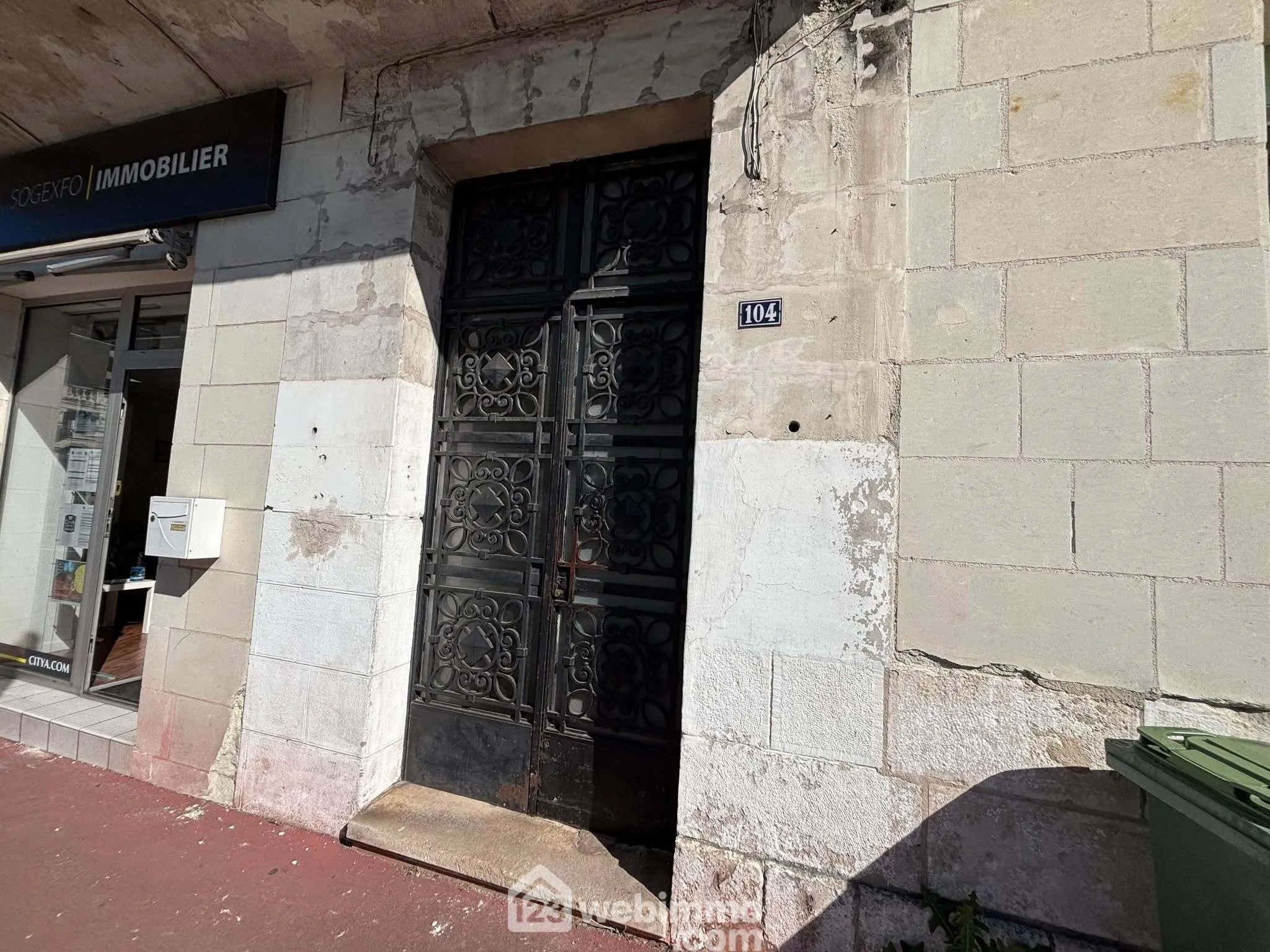 Appartement à vendre de 65 m² en hypercentre à Châtellerault - Investissement ou résidence 