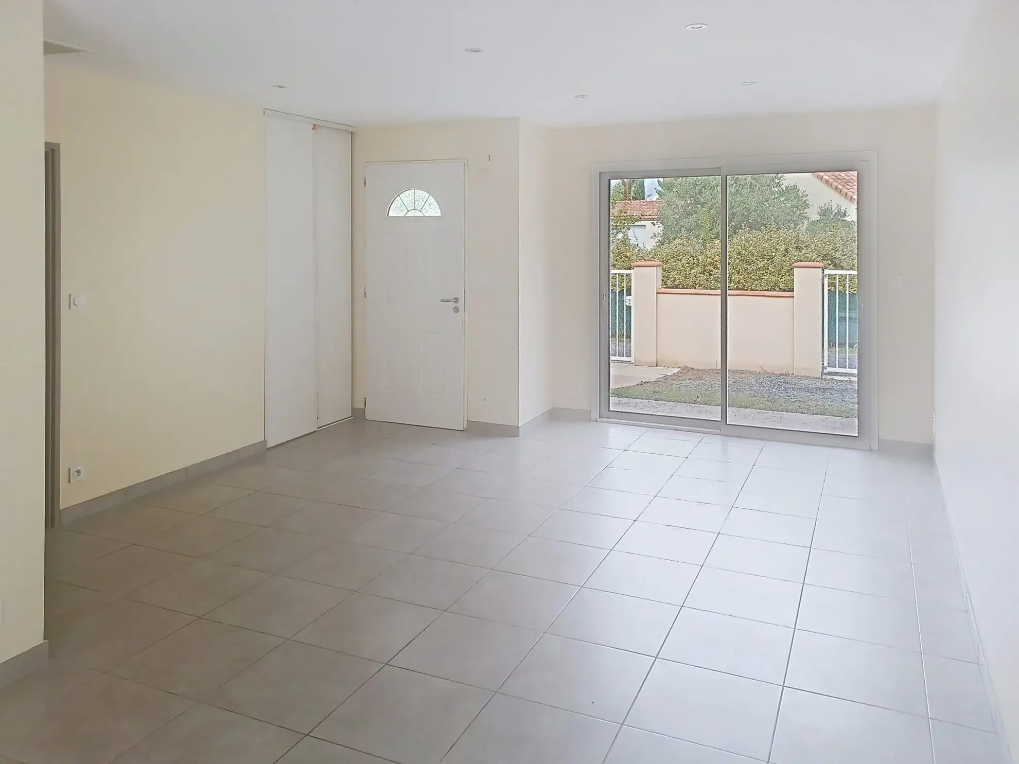 Maison de plain-pied à Vénès - 95 m², jardin, proche commodités 