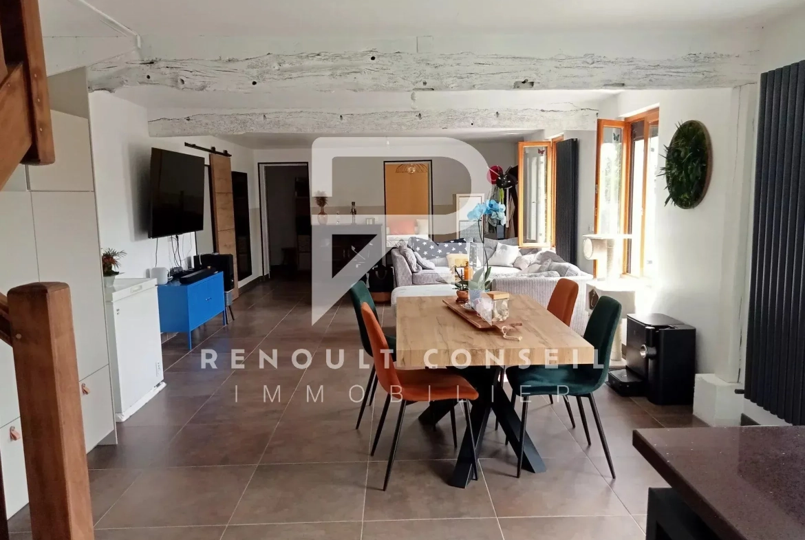 Longère rénovée de 140 m² à Sacquenville, proche d'Évreux 