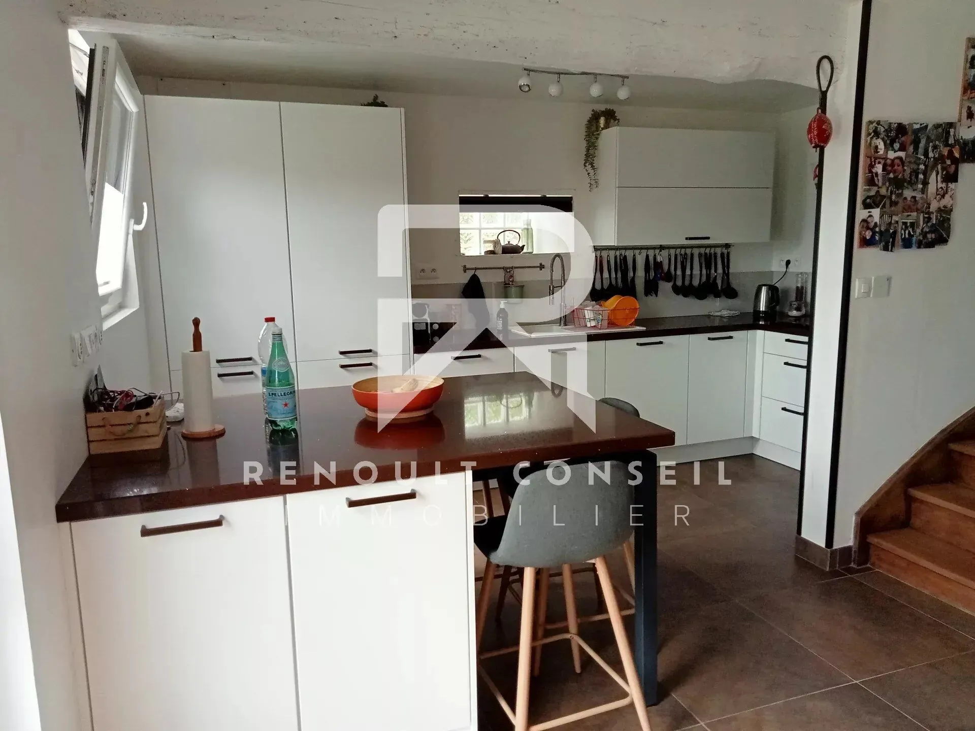Longère rénovée de 140 m² à Sacquenville, proche d'Évreux 