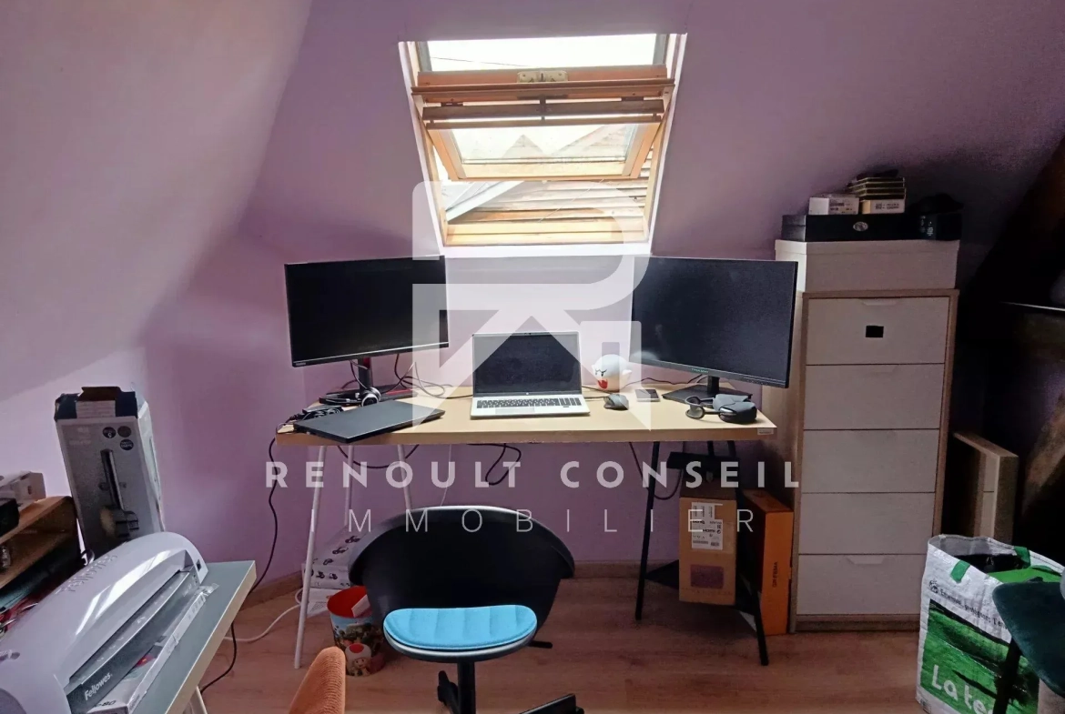 Longère rénovée de 140 m² à Sacquenville, proche d'Évreux 