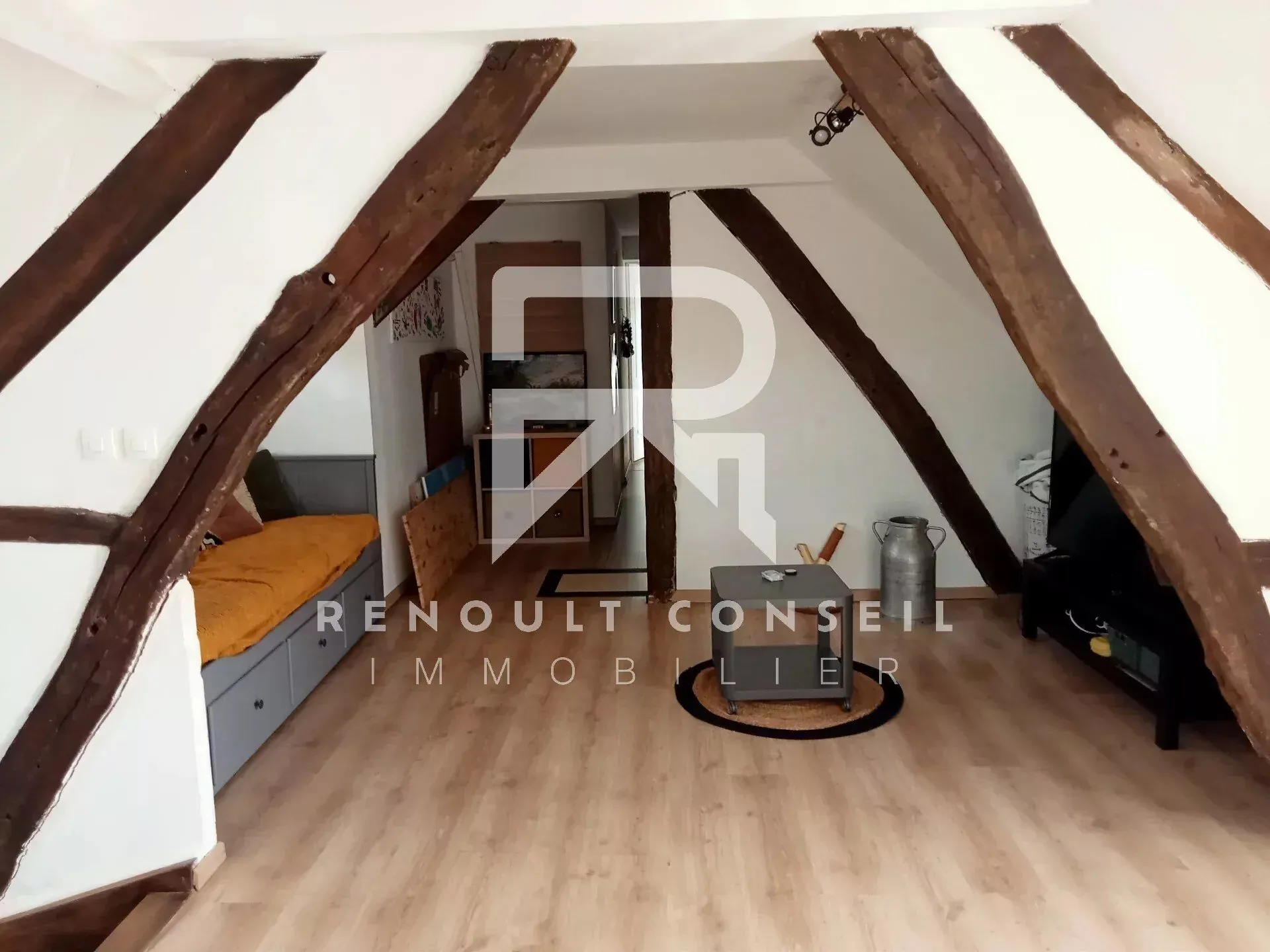 Longère rénovée de 140 m² à Sacquenville, proche d'Évreux 