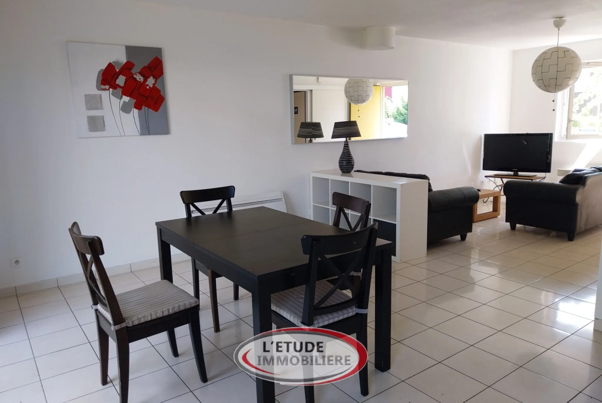 Maison 2011 à Vertou avec 3 chambres, garage et jardin clos 
