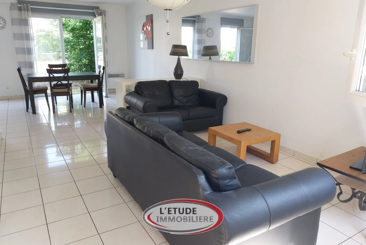 Maison 2011 à Vertou avec 3 chambres, garage et jardin clos 