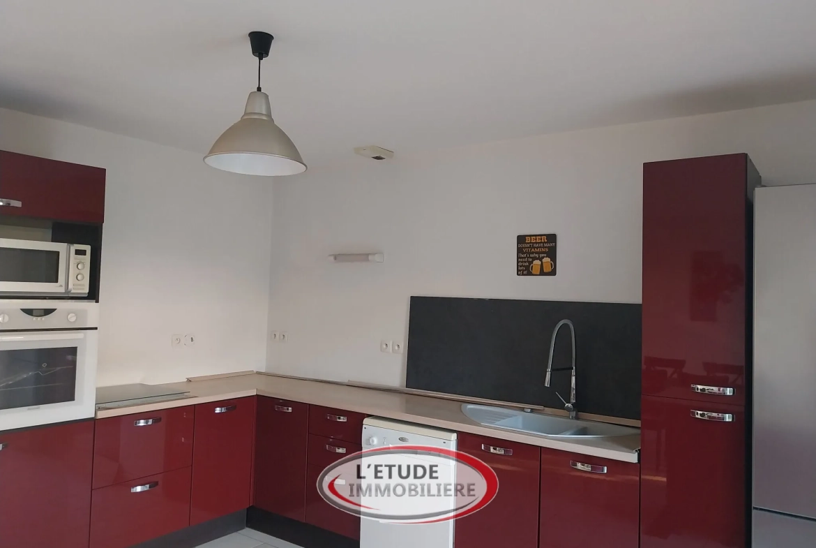 Maison 2011 à Vertou avec 3 chambres, garage et jardin clos 