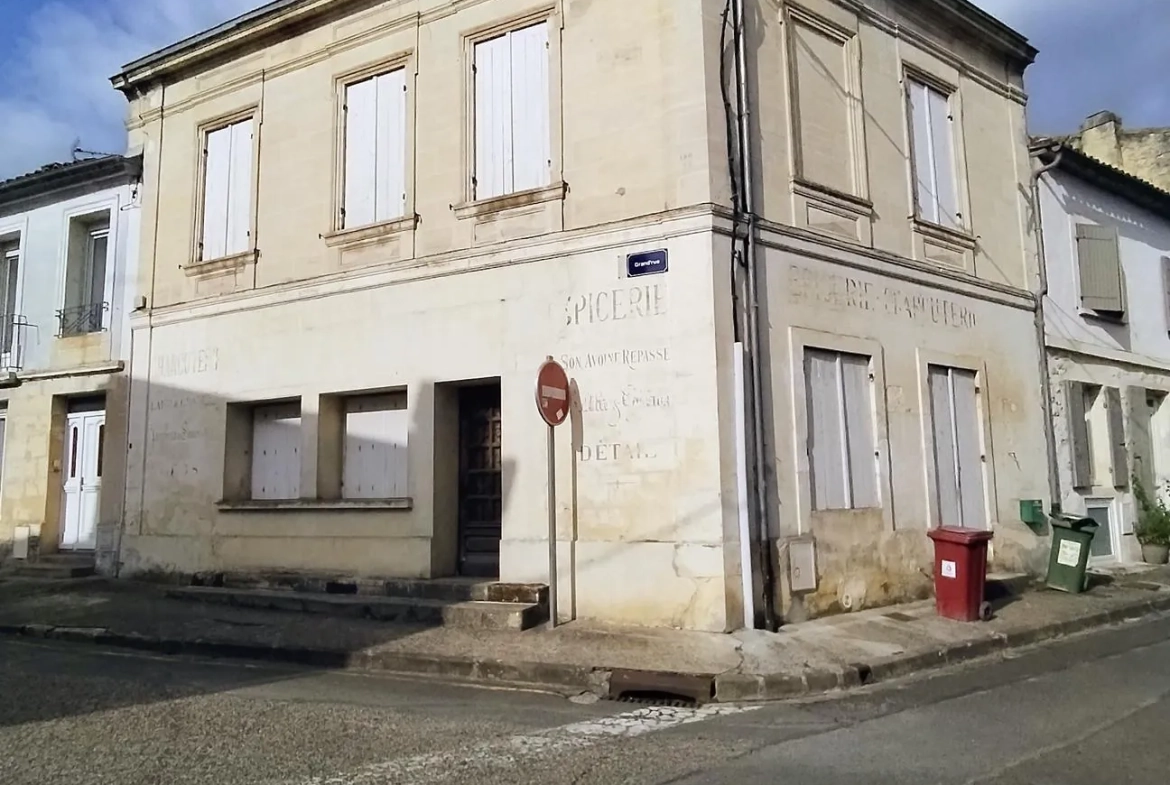 Maison en pierre de 126 m² avec 3 chambres à Portets 