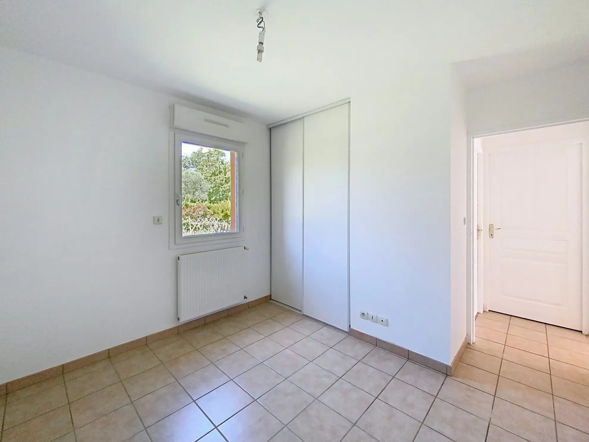 Maison à vendre à Lescure-d'Albigeois – 100 m², jardin, 2 chambres 