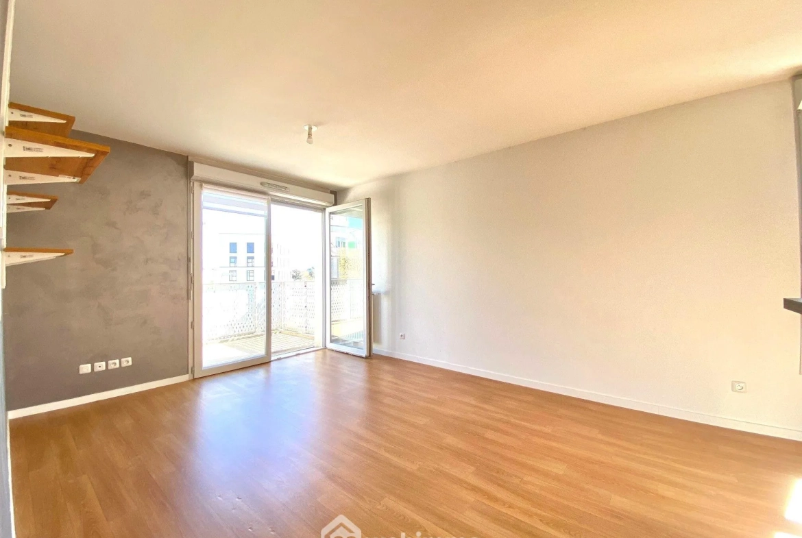 Appartement lumineux de 60 m² avec balcon et parking à Évry-Courcouronnes 