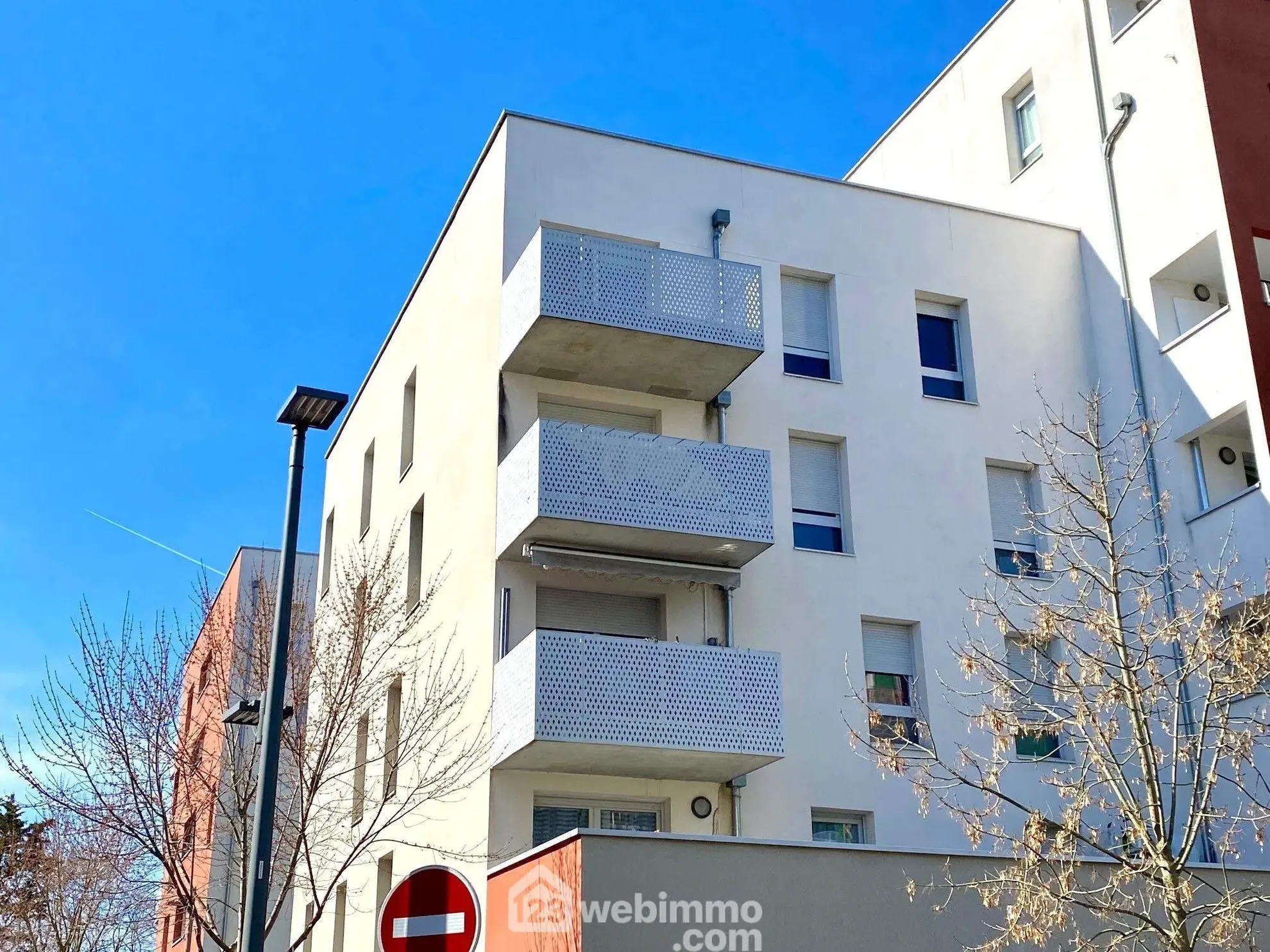 Appartement lumineux de 60 m² avec balcon et parking à Évry-Courcouronnes 