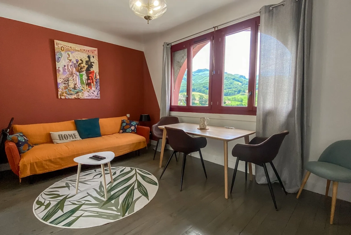 Maison basque rénovée avec vue montagne à Saint-Étienne-de-Baïgorry 
