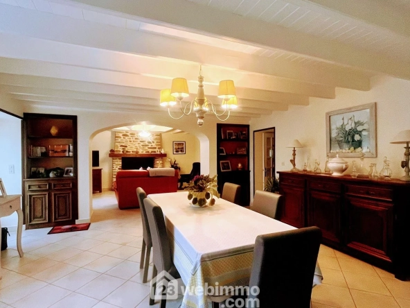 Maison de village à Camprond de 131 m² avec garage et jardin