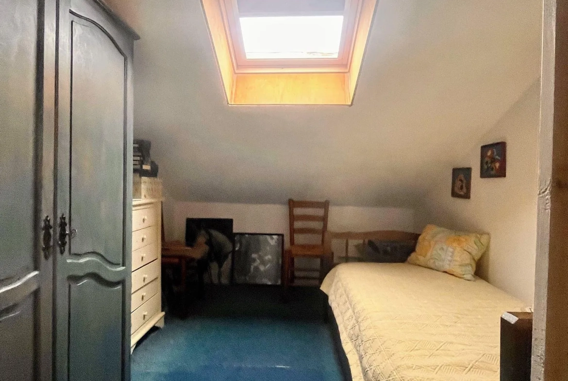 Maison de village à Camprond de 131 m² avec garage et jardin 