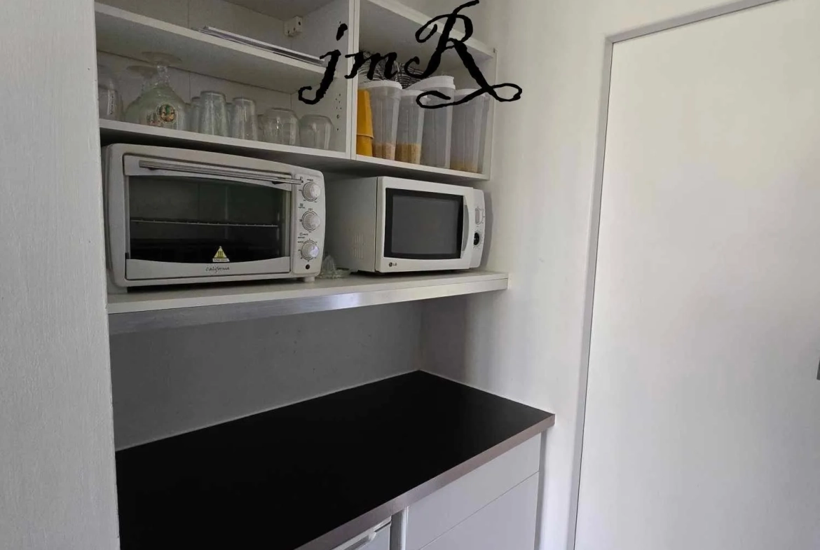 Appartement F2 à Valenciennes centre-ville avec cave et chauffage électrique 