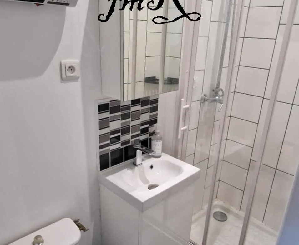 Appartement F2 à Valenciennes centre-ville avec cave et chauffage électrique 