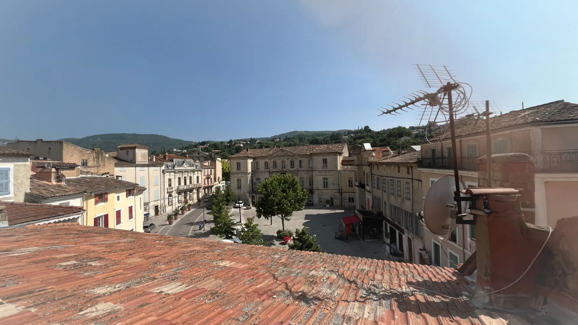 Appartement T2 en duplex rénové au centre-ville d'Apt - 57m2 