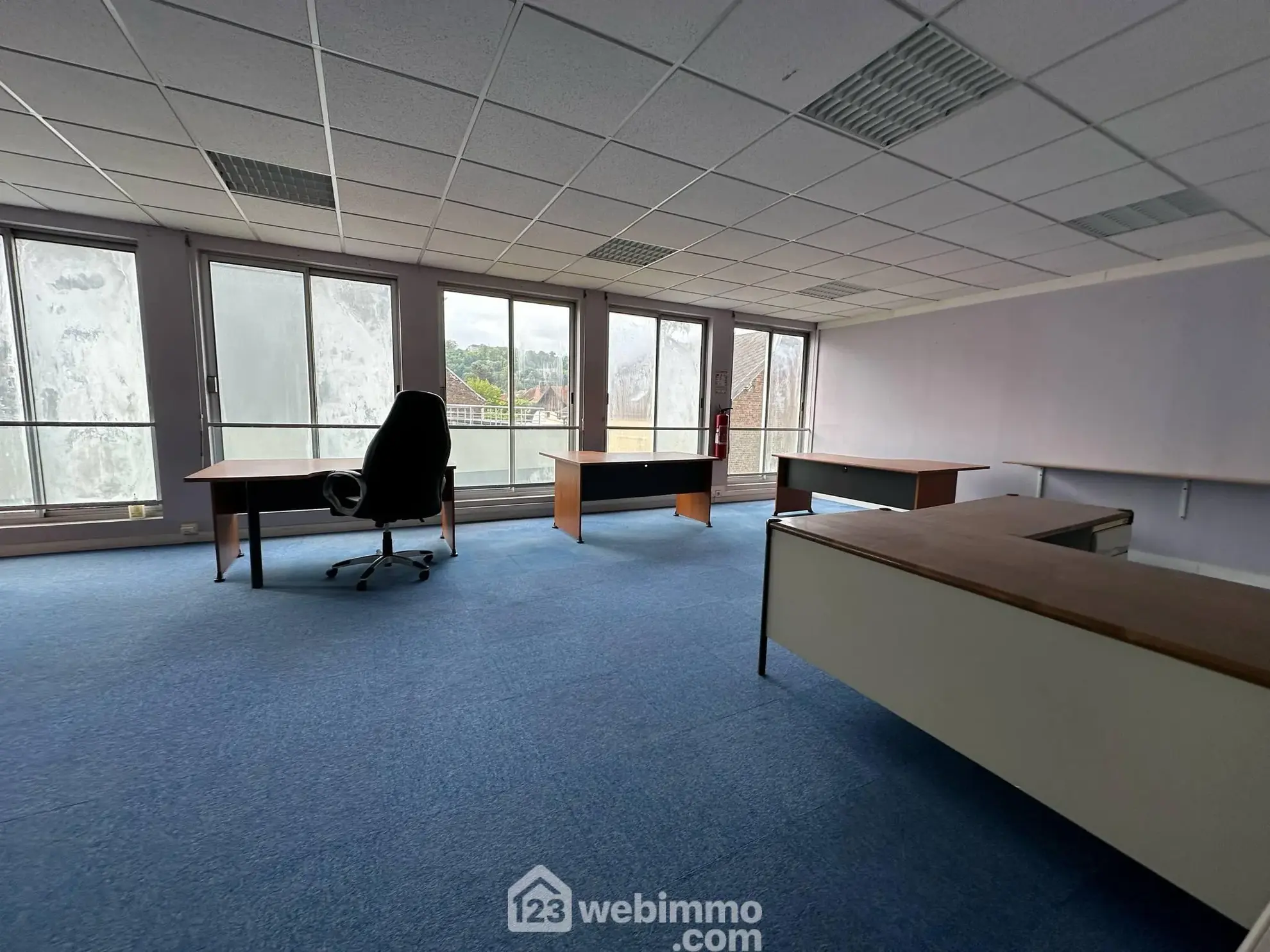 Achat espace de bureaux de 400 m² à Laon – Opportunité d'investissement 