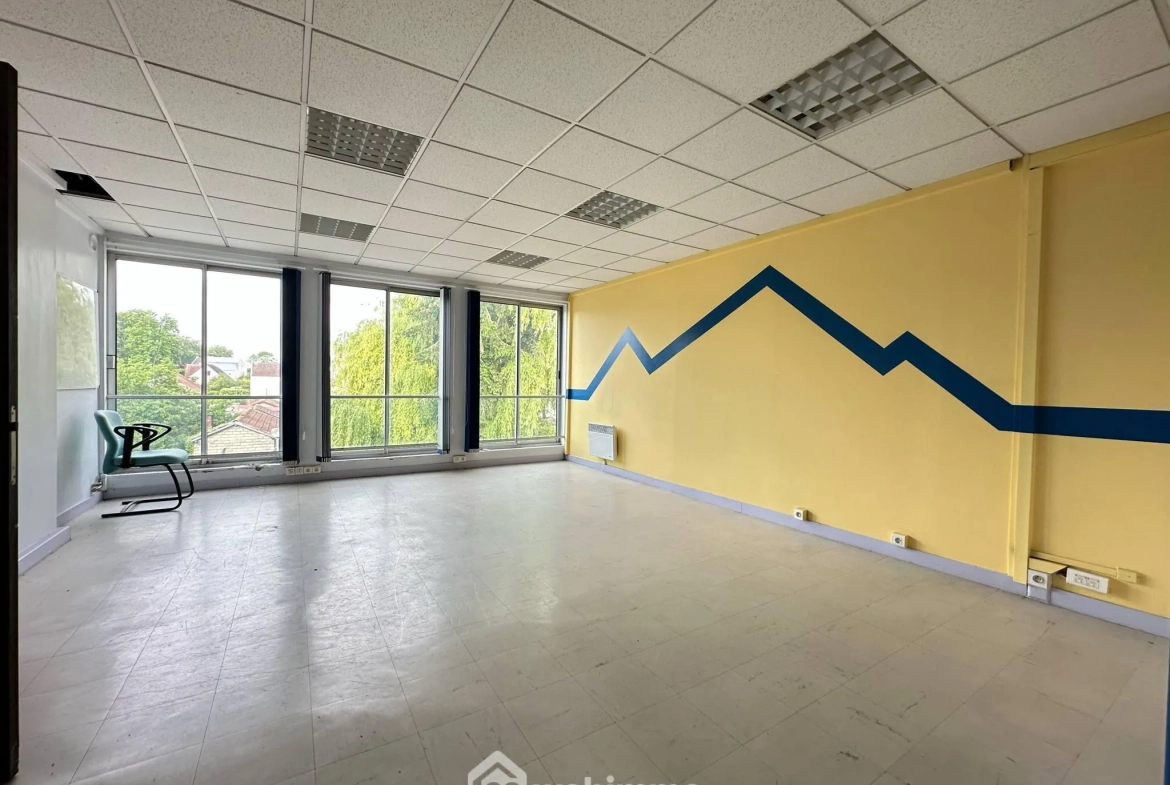 Achat espace de bureaux de 400 m² à Laon – Opportunité d'investissement 