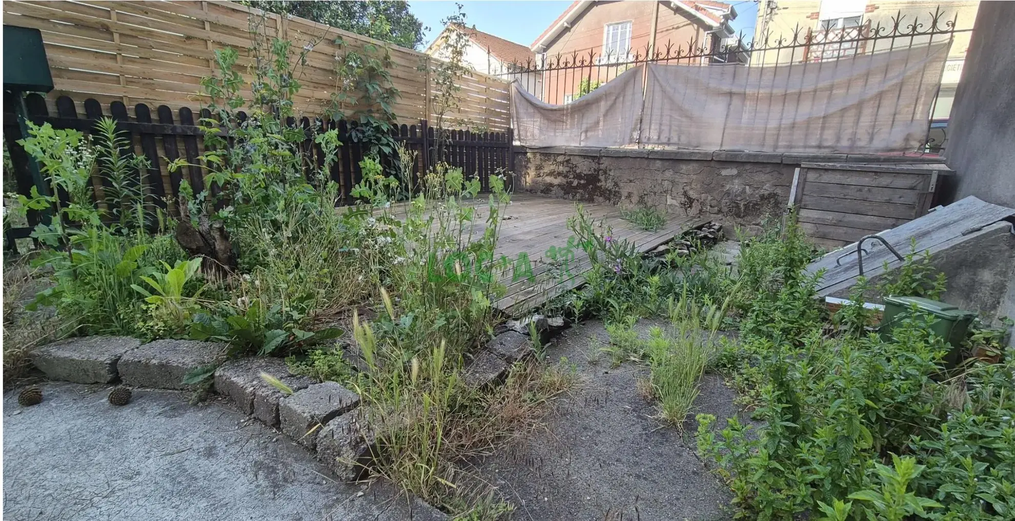 Maison individuelle à Dijon de 70m² avec jardin et potentiel de rénovation 