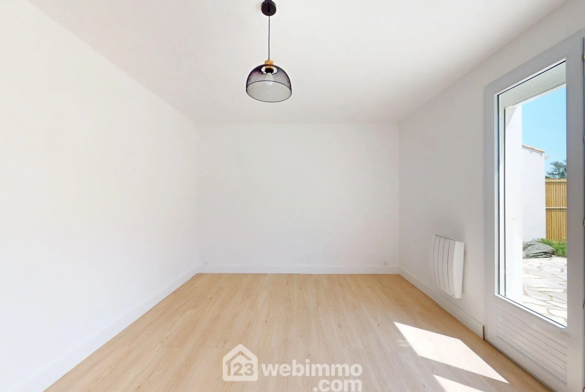 Maison de 84 m² à Bourgenay, proche plages, avec jardin et terrasse en Vendée 