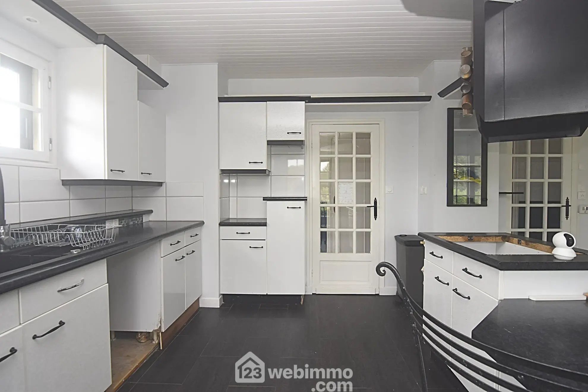 Maison moderne avec piscine et grand jardin à Plouaret - 132m² 