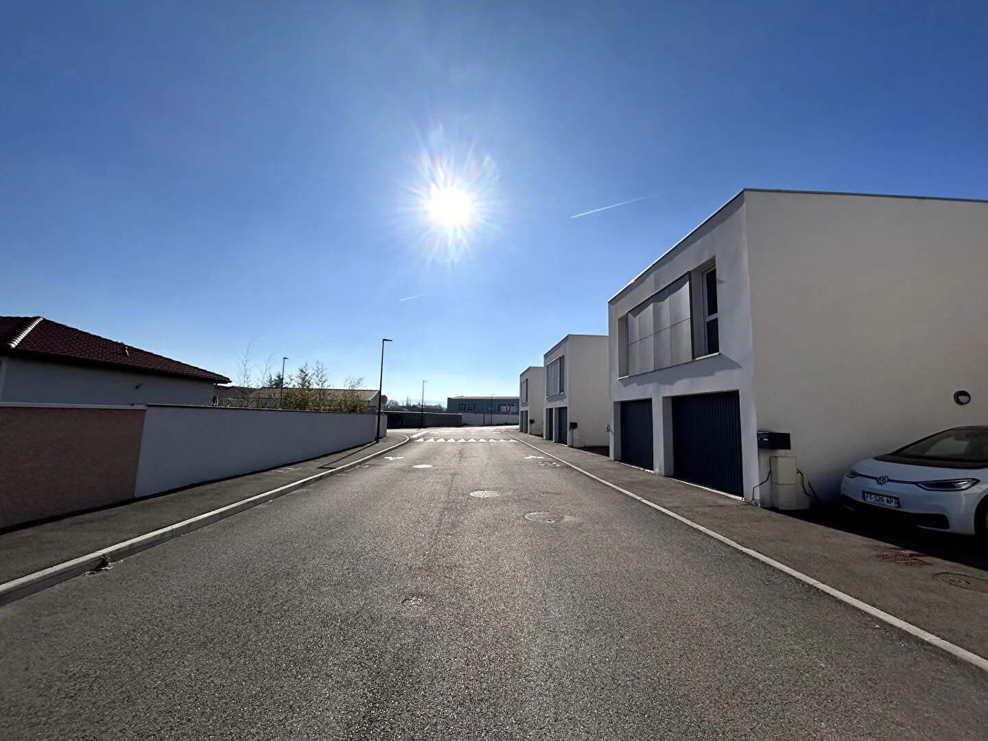 Maison récente à Bonson avec 4 chambres, terrasse et faibles dépenses énergétiques 