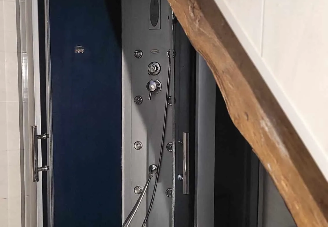 Maison de ville à vendre à Marcigny avec garage et potentiel d'aménagement 