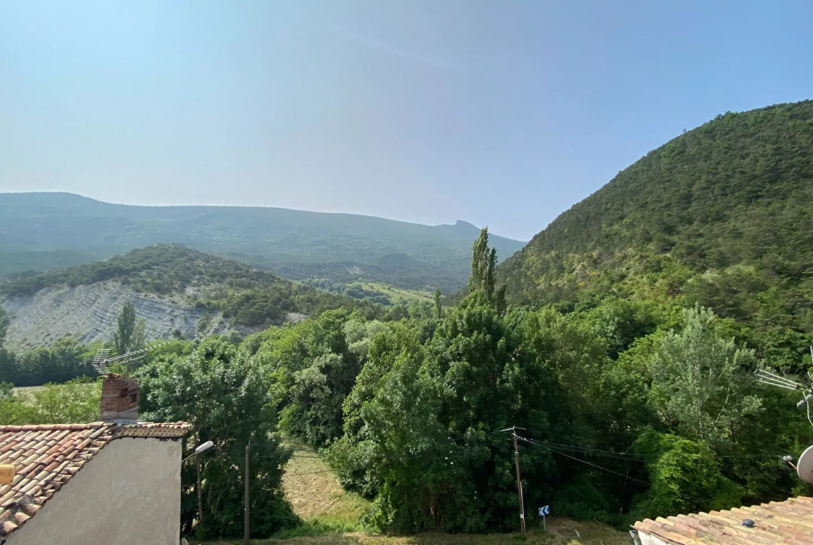 Appartement T2 à Montclus en vente, 33,6 m², proche Serres et la Germanette 