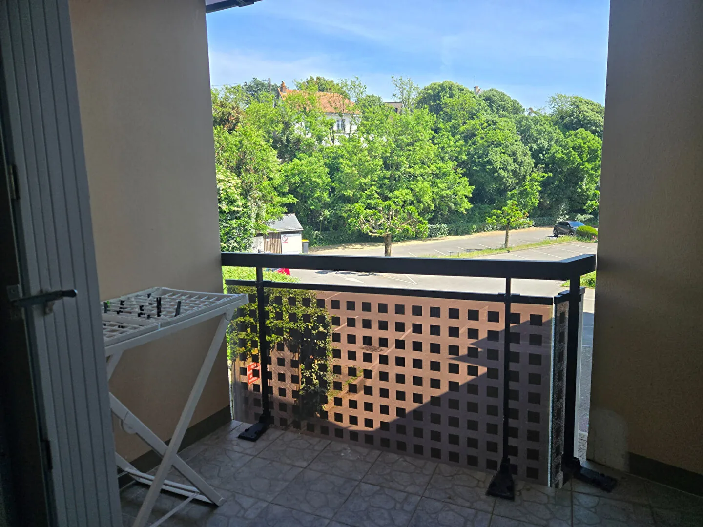 Appartement T3 avec terrasse et parking à Saint Marc sur Mer 