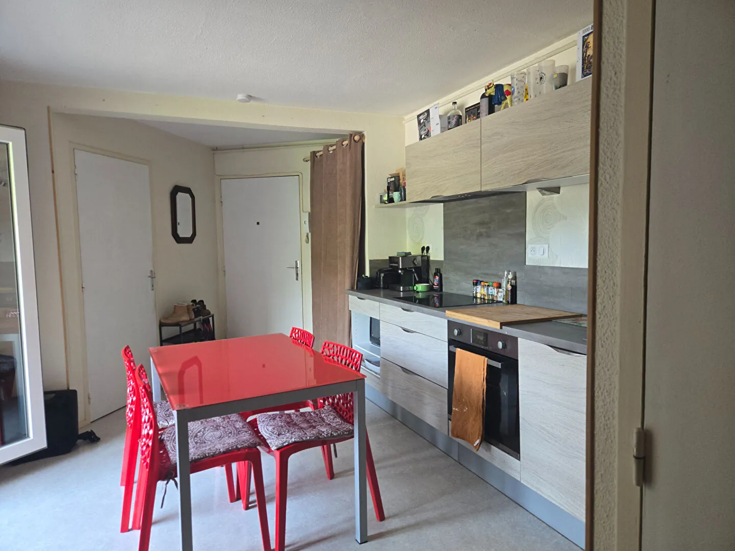 Appartement T3 avec terrasse et parking à Saint Marc sur Mer 