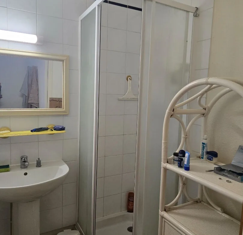 Appartement T3 avec terrasse et parking à Saint Marc sur Mer 