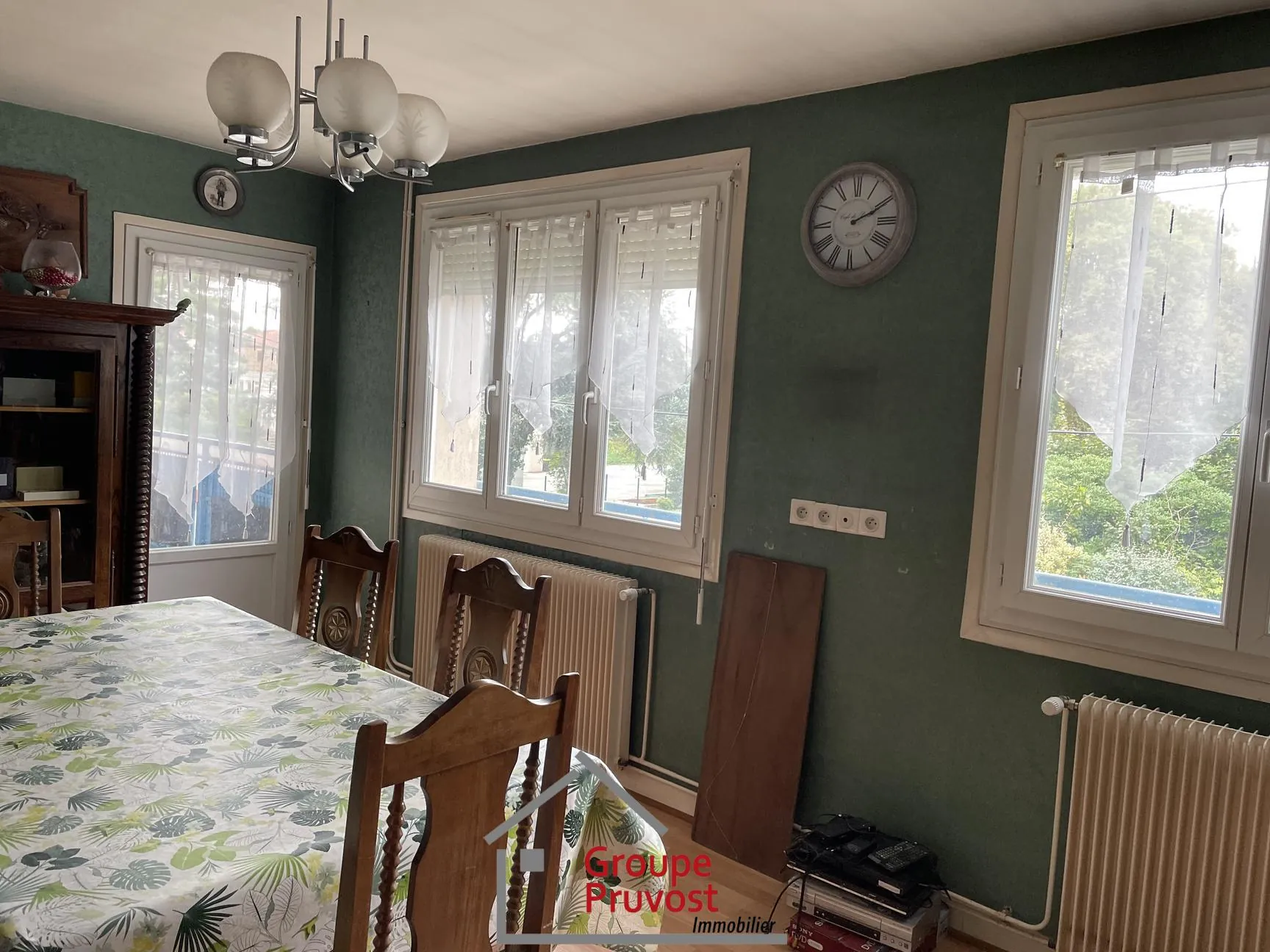 Appartement de 81 m² avec 3 chambres proche du centre-ville de Roanne 