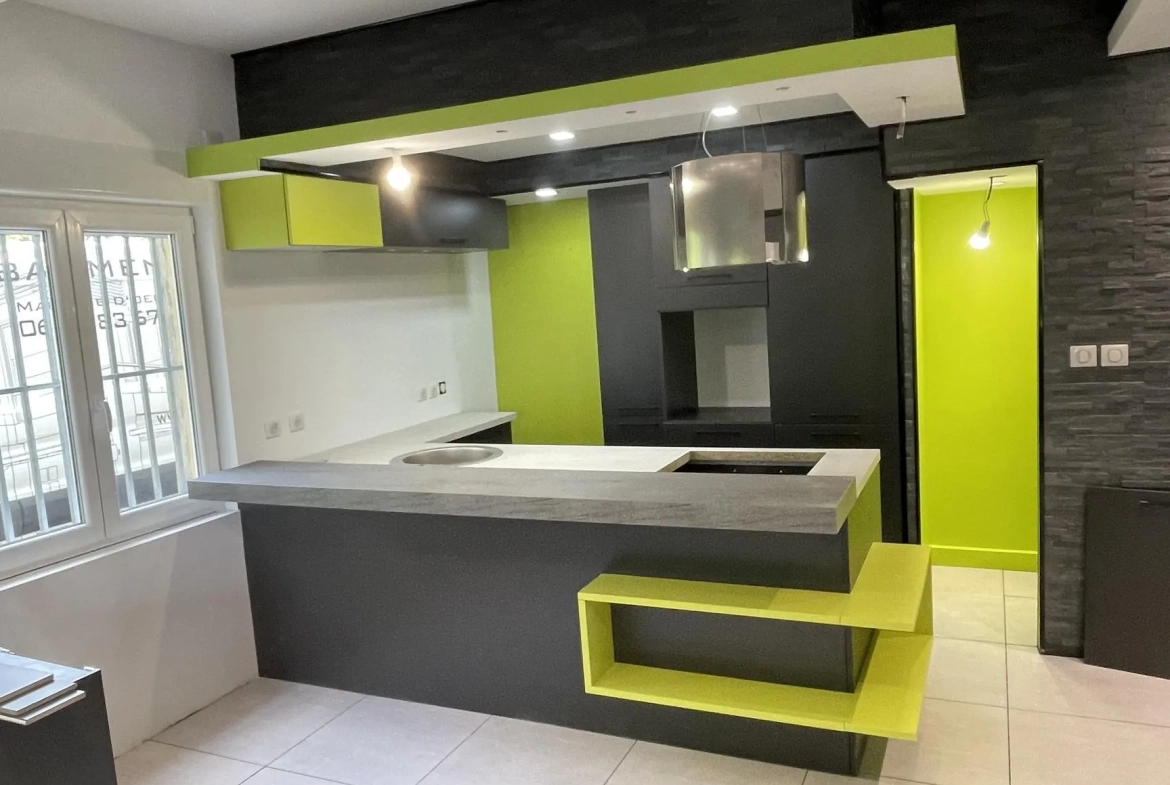 Appartement rénové à Dogneville - 1 chambre, parking, idéalement situé 