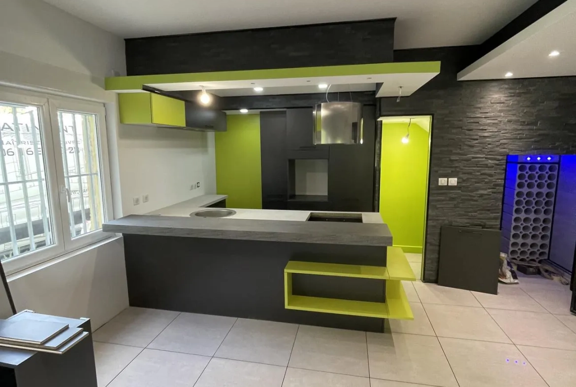 Appartement rénové à Dogneville - 1 chambre, parking, idéalement situé 